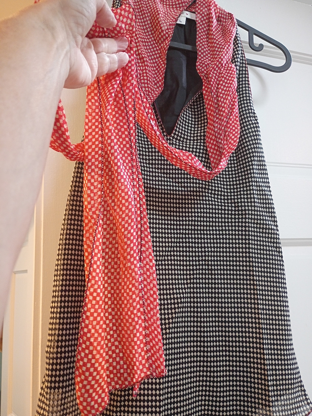 Studio M Sleeveless Silk Geometric Print  Top